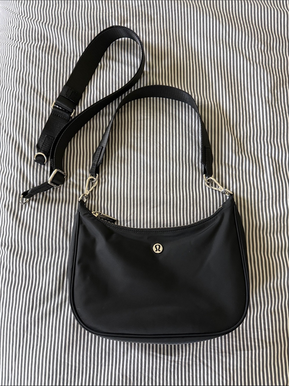 Lululemon shoulder bag